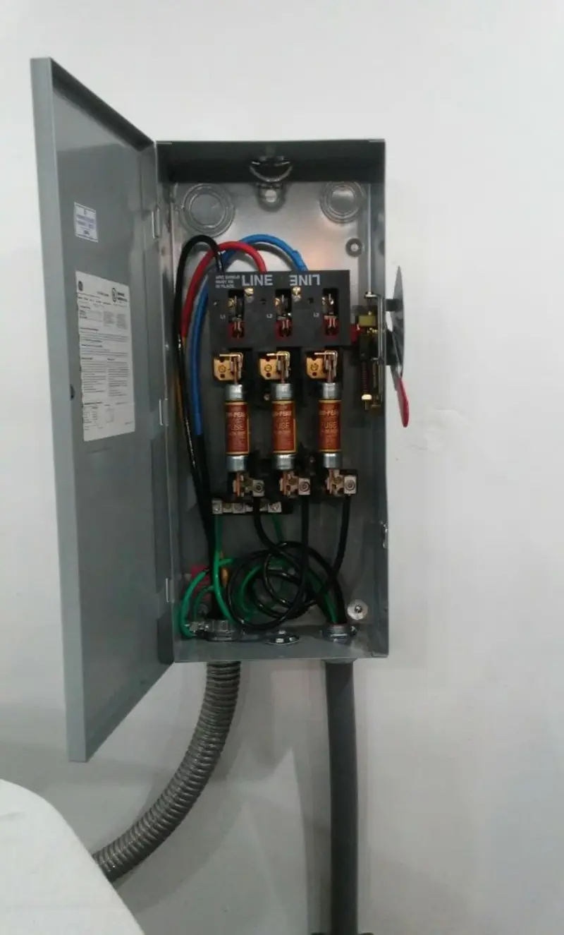 Three-phase disconnect switch installed for Electrical Wiring & Rewiring in Oakville